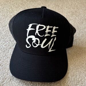 Black 'Free Soul' Snap Back NWOT